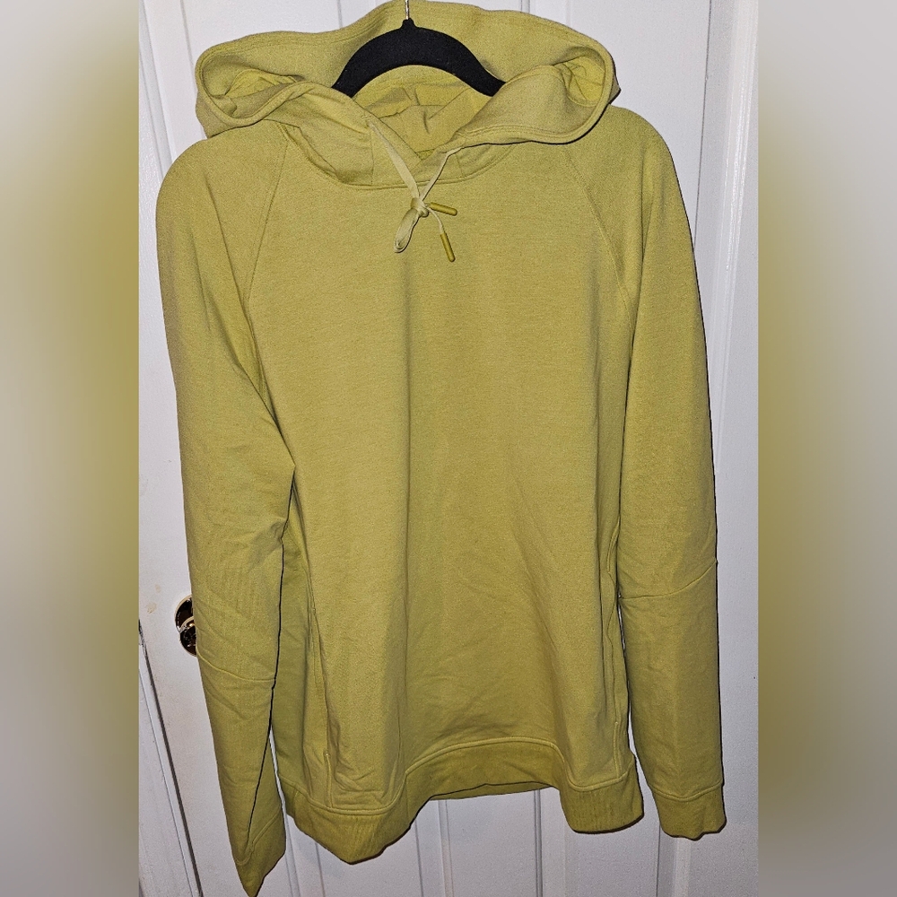 Clothing - Picture 4 of 6